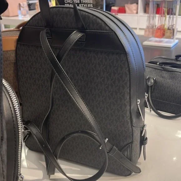 Michael Kors Jaycee Large Zip Pocket Backpack Black - Picture 2 of 16